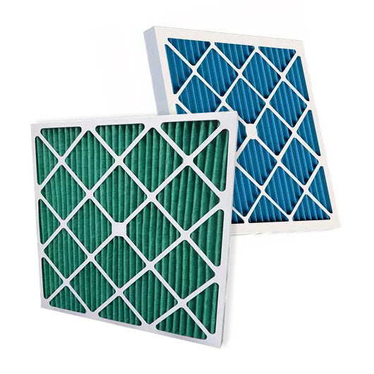 Image de deux filtres à air Camfil, dont le modèle 30/30 de la compagnie Tecnigaz. Le filtre 30/30 présente un design rectangulaire avec des plis de filtration visibles, conçu pour améliorer la qualité de l'air en capturant les particules et les contaminants, contribuant ainsi à un environnement intérieur plus propre et plus sain.